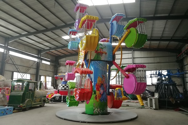 Big pirate ship ride