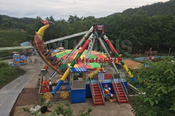 pirate ship theme park ride