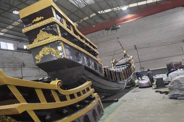 40 seats thrilling pirate ship ride