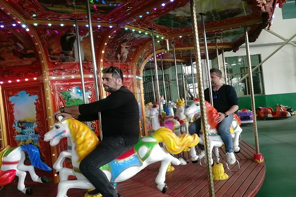 16 seats outdoor carousel ride for sale